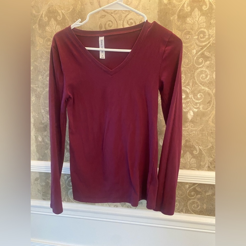 Zenana Outfitters Maroon Long Sleeve V-Neck Top